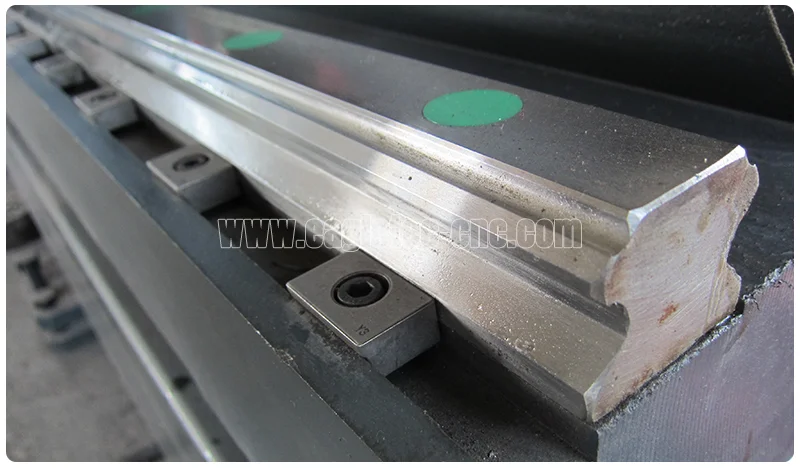 linear guide rail installed on the drill tap cnc machine with a few pressure blocks