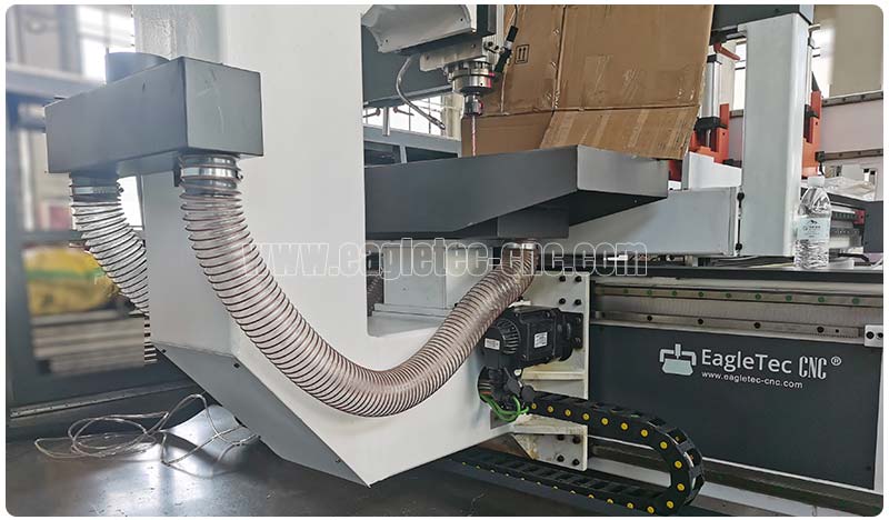 dust suction hood on thick wood cutting cnc machine