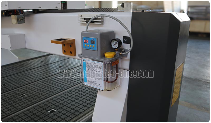 auto lubricator for automatic router machine